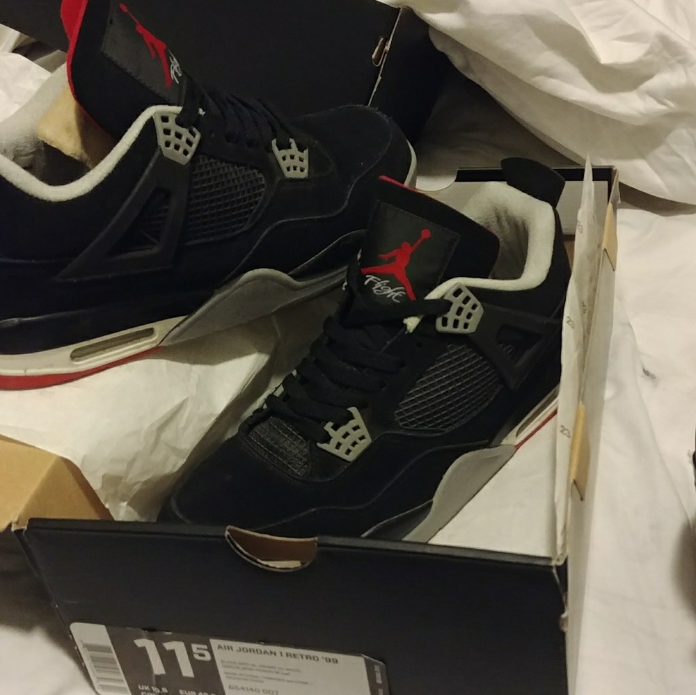 Air Jordan Retro 4's size 11.5